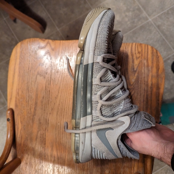 Nike Kevin Durant sneakers size 11 men's basketball and cross trainer grey - Picture 2 of 8